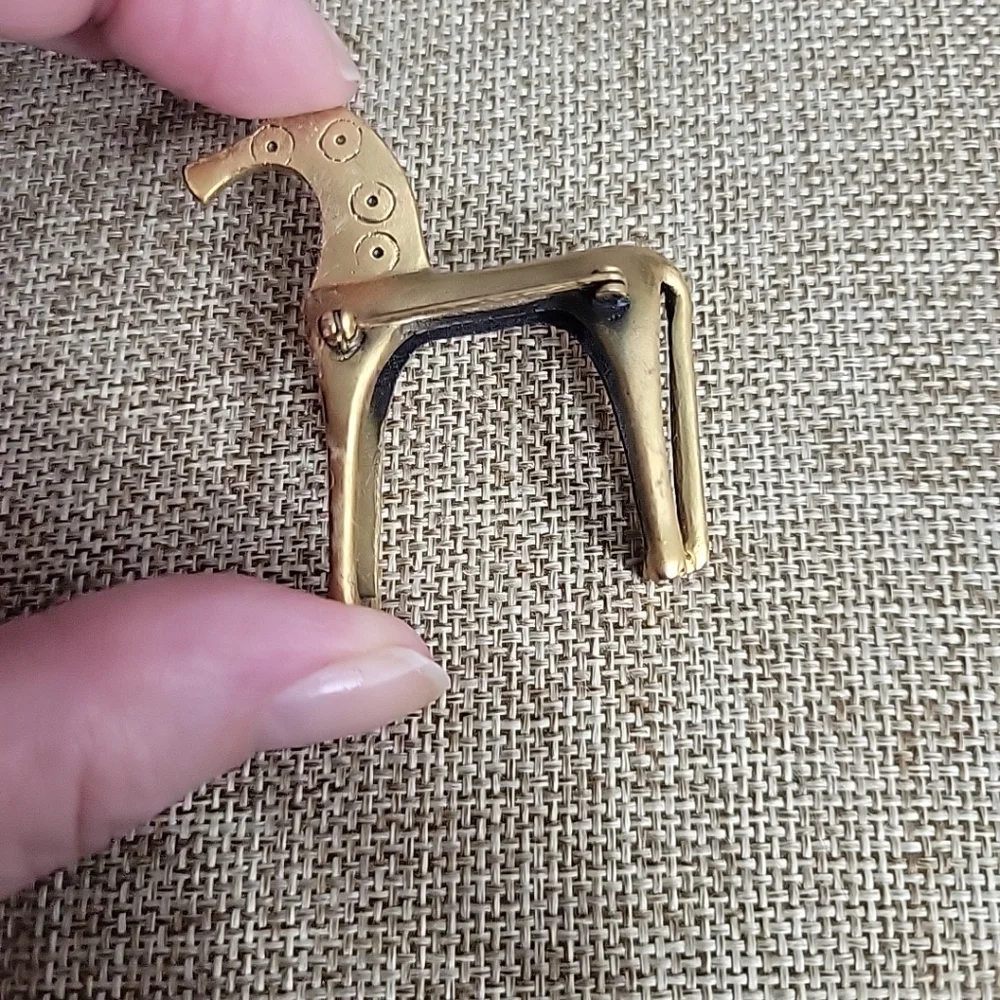 Vintage Satin Gold Tone Horse Brooch Stylized Figural 3D Excellent Condition
